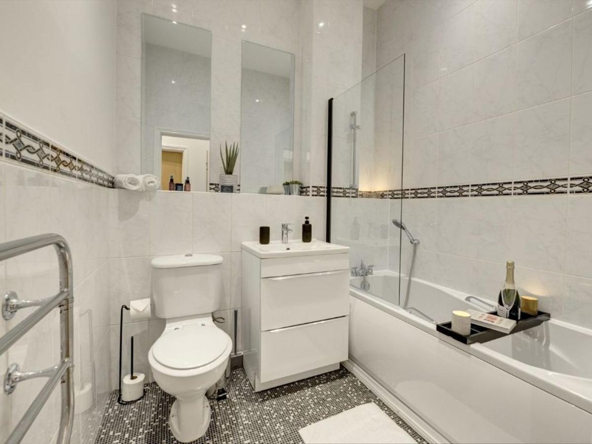 The Clement Apartment Stylish Two Bedroom Apartment Very Close To The Birmingham Arena Zewnętrze zdjęcie